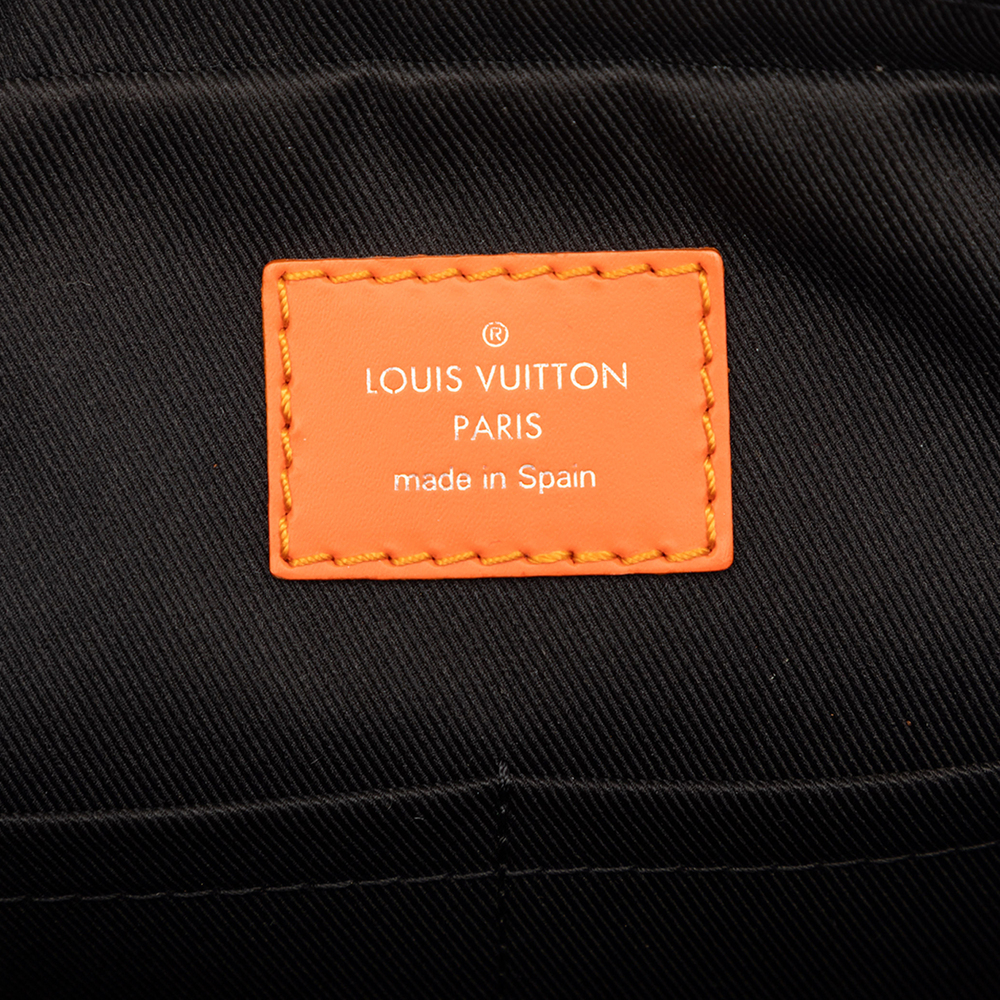 Pre-Loved Louis Vuitton Damier Graphite Giant Alpha Messenger Bag - Picture 5 of 8